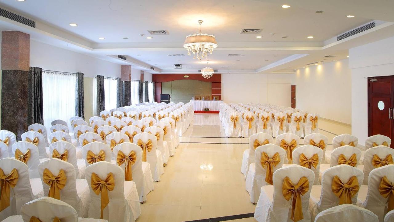 Hotel Port Palace Kovalam Extérieur photo