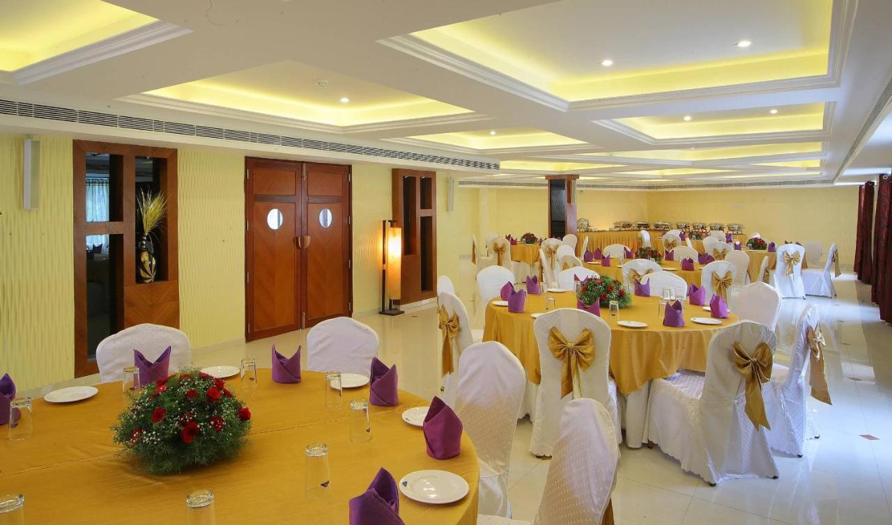 Hotel Port Palace Kovalam Extérieur photo