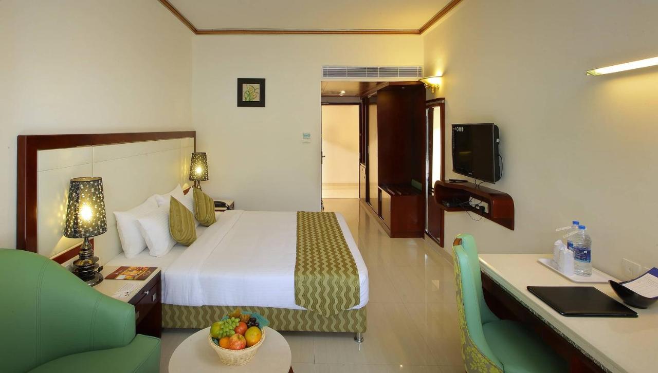 Hotel Port Palace Kovalam Extérieur photo