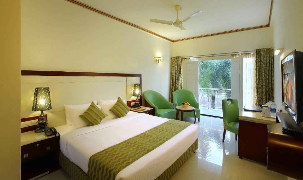 Hotel Port Palace Kovalam Extérieur photo